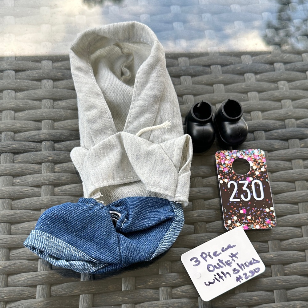 230,Gray and Blue 3-Piece Outfit with Shoes for Labubu Doll(Doll Not included)